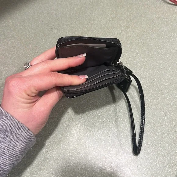 RARE Coach wristlet - Picture 5 of 6